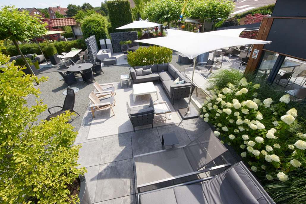 SALE Outdoor Sonnenschirme, Beleuchtungen & Accessoires