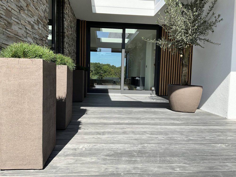 moderne teracotta terrakotta pflanzgefäße impruneta domani atelie vierkant Garten & Wohnen Münster